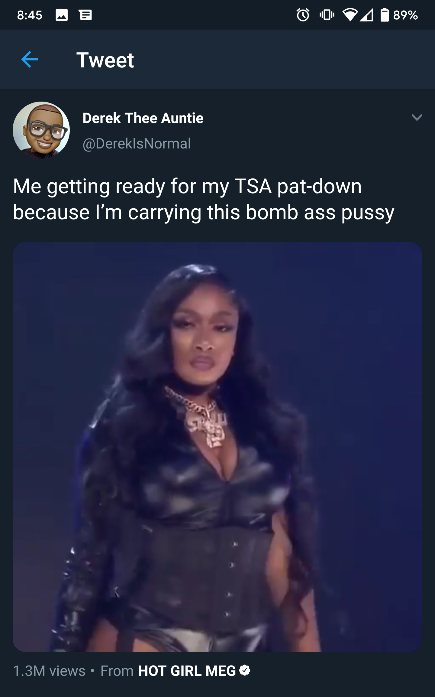 black twitter - Thee Auntie Me getting ready for my Tsa patdown because I'm carrying this bomb ass pussy