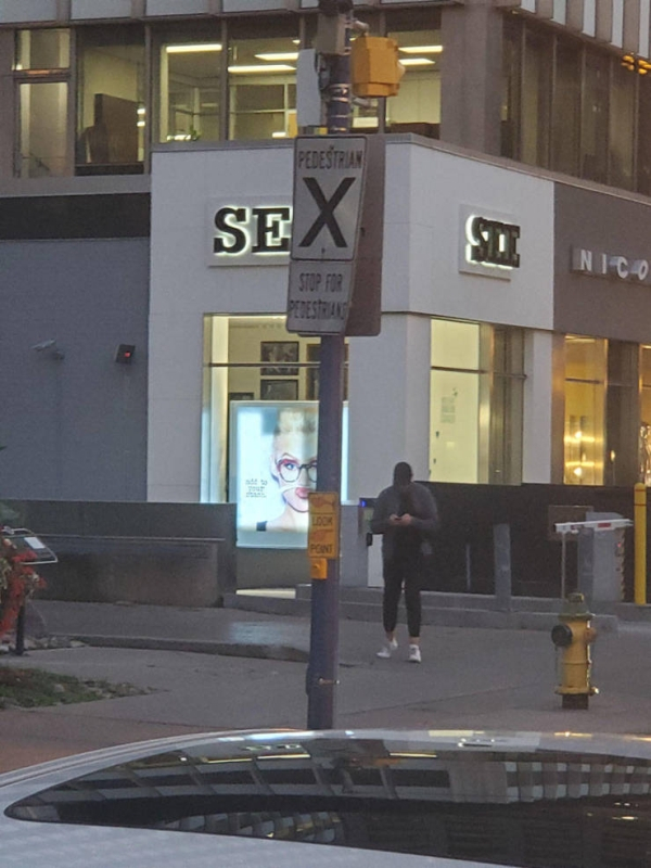 urban area - Pedestrian Sex Nico Stop F
