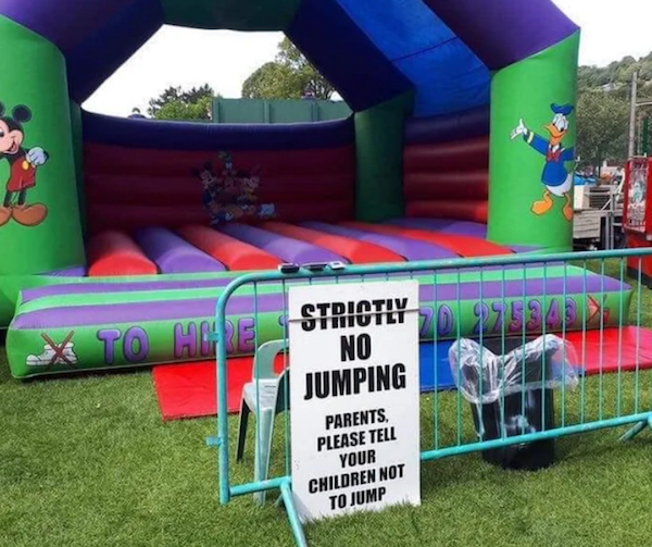 random Inflatable castle - Po M E Strictly Tdiotiv Uitiiutlt No Jumping Parents, Please Tell Your Children Not To Jump