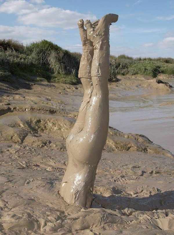 mud nude