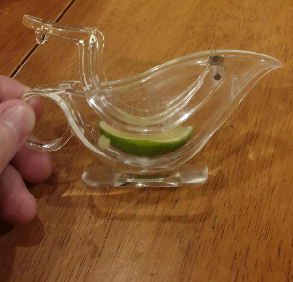 lime squeezer pourer