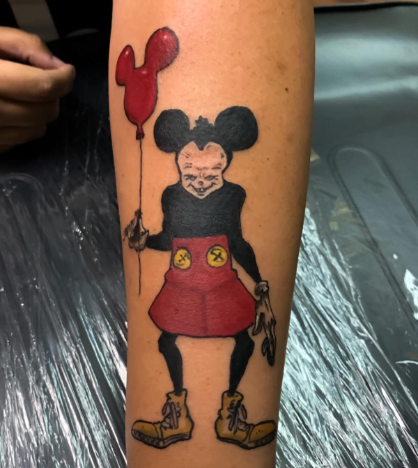 mickey mouse pennywise tattoo