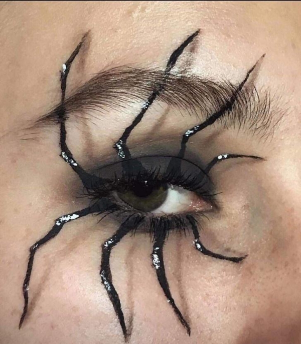halloween spider eye makeup