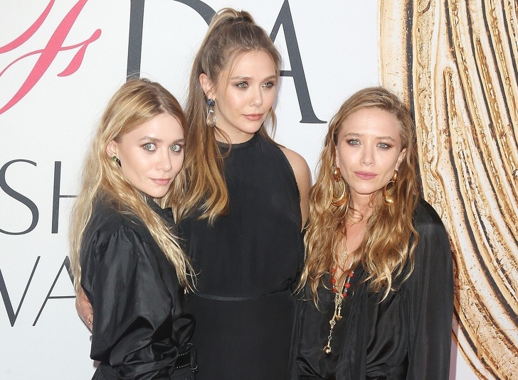 Mary-Kate and Ashley Olsen with Elizabeth Olsen