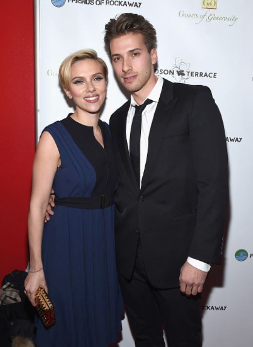 scarlett johansson twin - Friends Of Rockaway Chants 97 Generosity Oson Terrace Away Ckaway