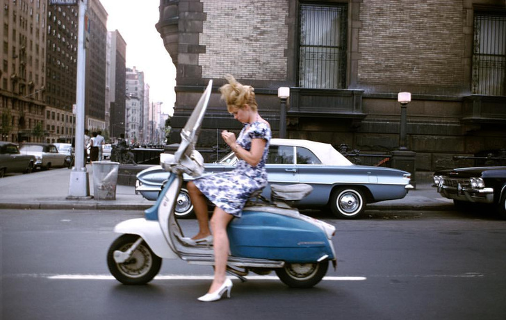 joel meyerowitz girl on a scooter