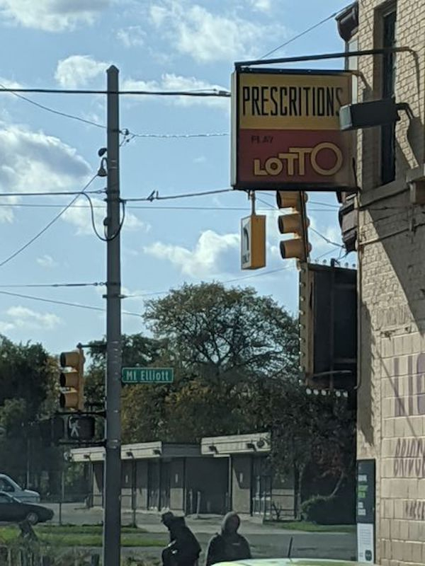 street sign - Prescritions Lotto Mi Elliott