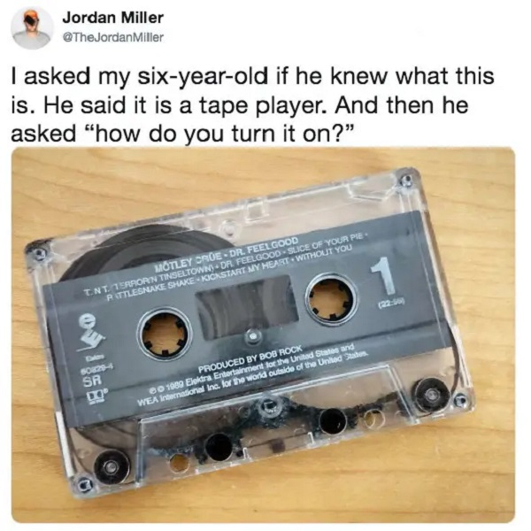 electronic component - Jordan Miller Miller I asked my sixyearold if he knew what this is. He said it is a tape player. And then he asked "how do you turn it on?" Mtley Cre Dr. Feel Good Unt Errorn Tinseltown.Dr FeelgoodSlice Of Your Pie Attlesnake Shake 
