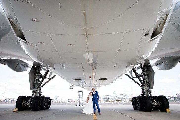 Some couples even get married in an airport. Jocelyn and Peter did it at the Amsterdam Airport Schiphol.