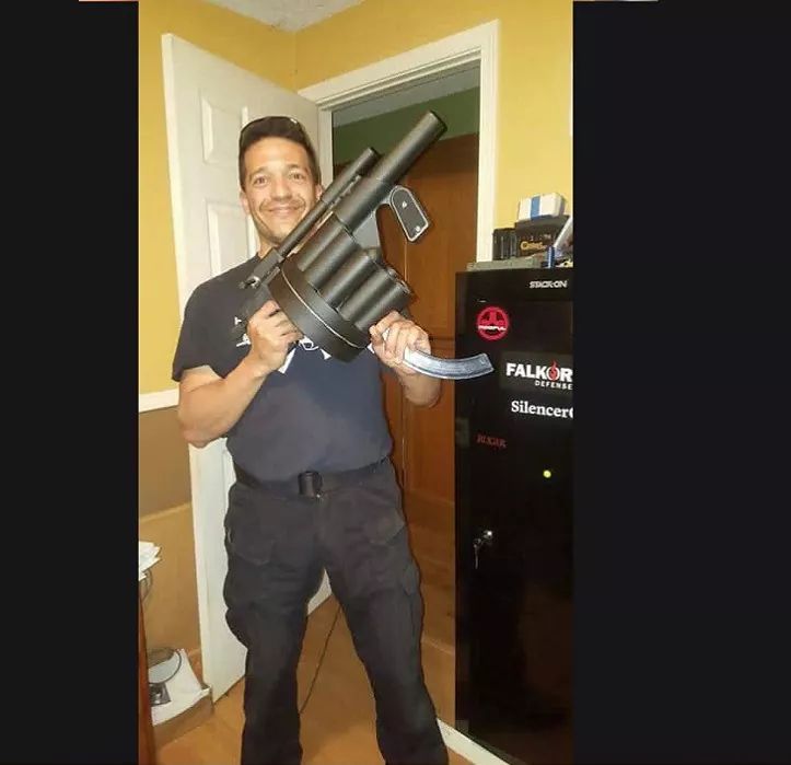 30 People Who Think They Have Some Real Gangster Weapons.