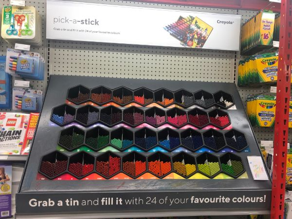 ro pickastick Crayola Ci Main Ictions Grab a tin and fill it with 24 of your favourite colours!