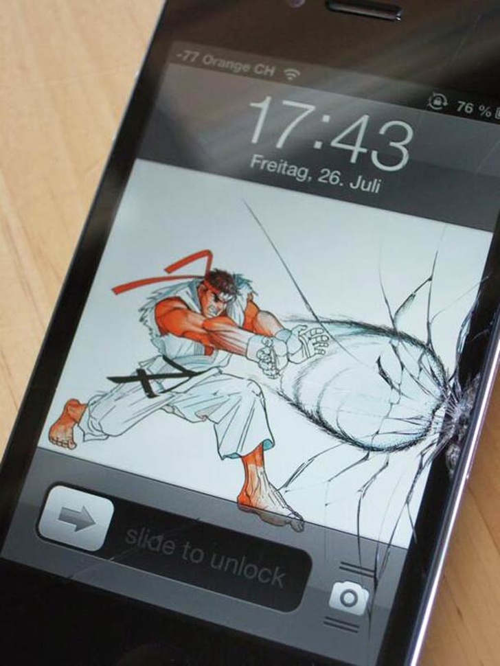 most cracked phone - 77 Orange Ch 3 76% Freitag, 26. Juli slide to unlock