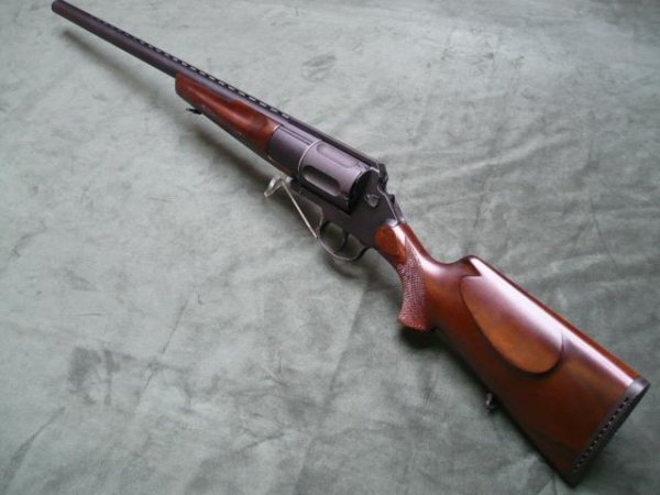 revolver shotgun rifle