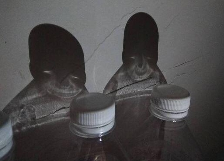 21 Optical Illusions That Freaked People Out.