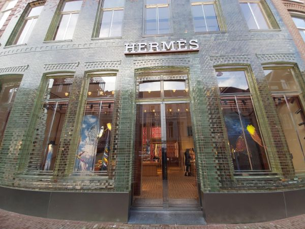 facade - Hermes