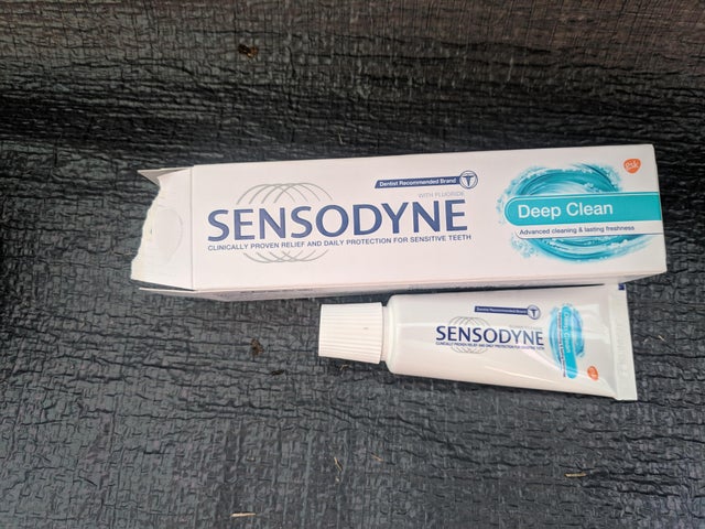 Deep Clean Sensodyne Clinically Proven Relief And Daily Protection For Sensitive Teeth Sensodyne Hon