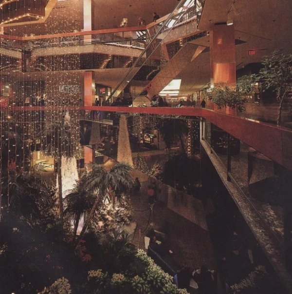 80s nostalgia - white flint mall 1980s