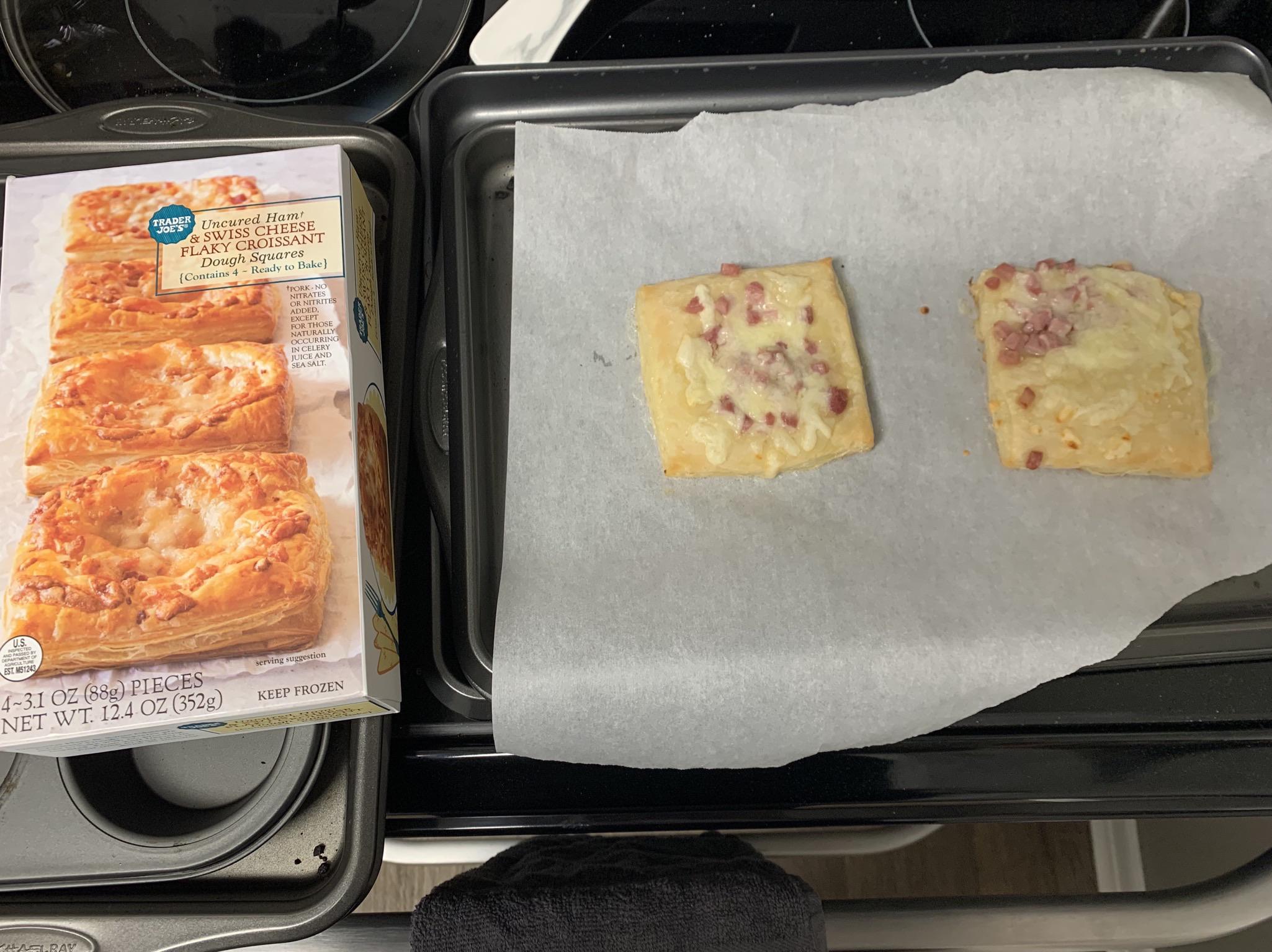 breakfast - Uncured Hamt & Swiss Cheese Flaky Croissant Dough Squares Contains 4 Ready to Bake Pork.No Nitrates Or Nitrites Added, Except For Those Naturally Occurring In Celery Juice And Sea Salt. Ao Rassed By Dertment Of Agriculture serving suggestion E