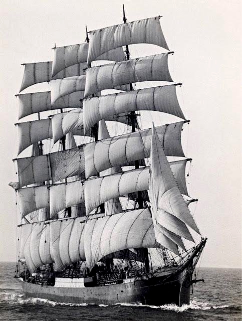 last commercial sailing ship