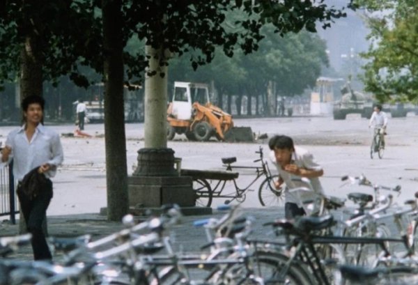 alternate angles of iconic images - tank man new angle