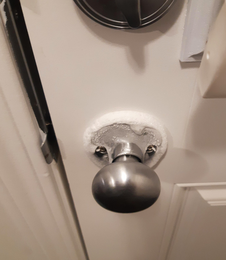 canada doorknob cold
