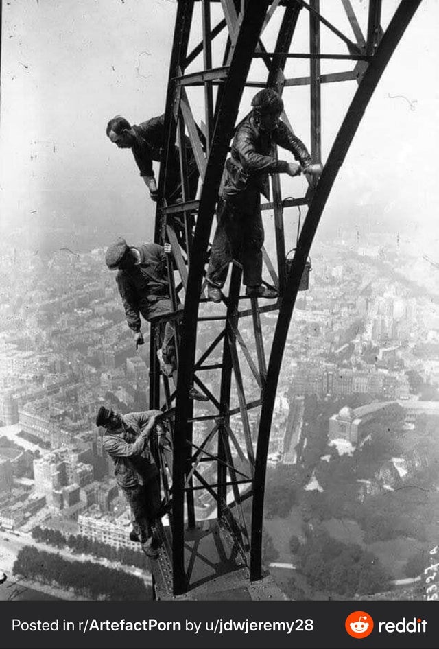 painting the eiffel tower 1932 - Posted in rArtefactPorn by ujdwjeremy28 reddit