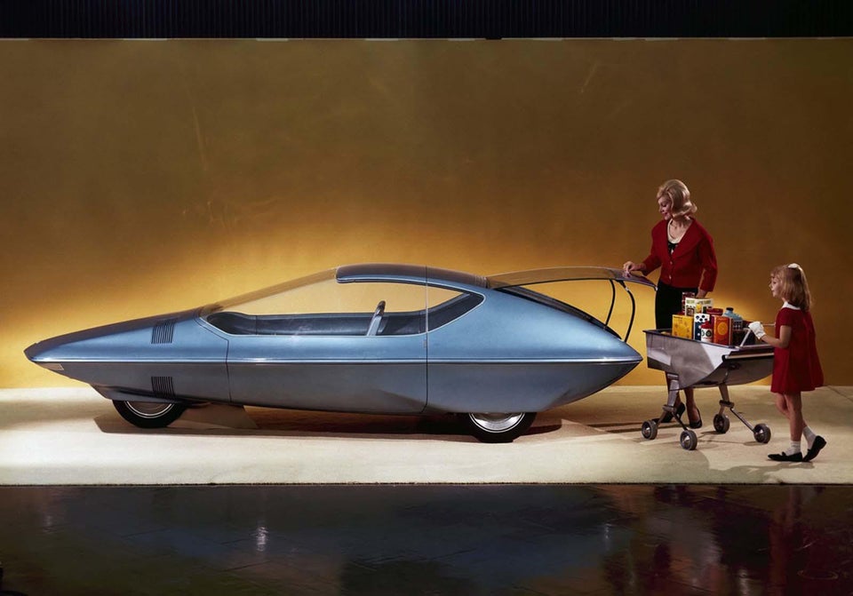 A futuristic grocery shopping trip, envisioned at teh General Motors Pavilion at the World’s Fair, New York in 1964.