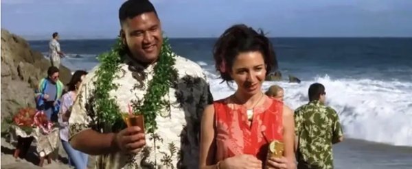 Maya Rudolph was in 50 First Dates, just barely.