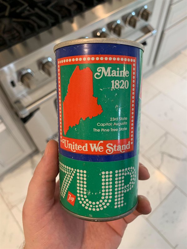 tin can - 2000. .000.000 Maine ...1820 23rd State Capital Augusta The Pine Tree State "United We Stand