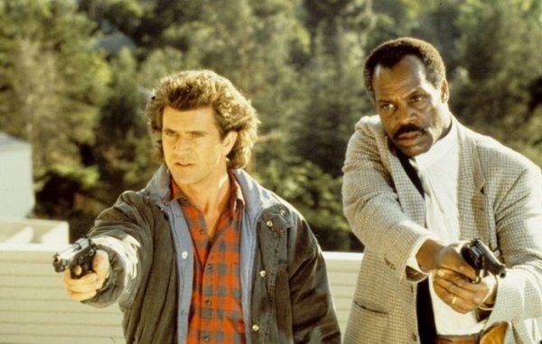 In the original Lethal Weapon (1987) the shootout scene at the drug dealers house was filmed at the home of the director Richard Donner.