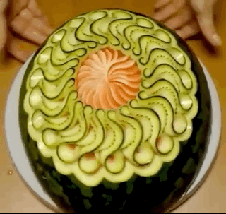 ‘Waves’ watermelon carving
