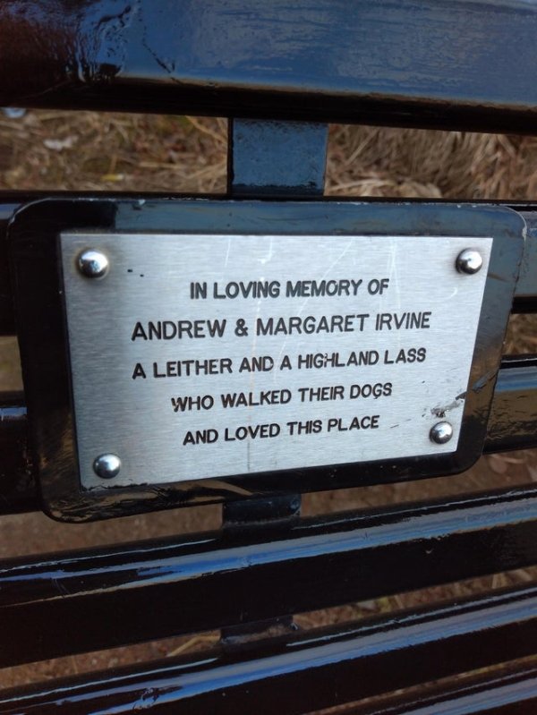 wood - In Loving Memory Of Andrew & Margaret Irvine A Leither And A Highland Lass Who Walked Their Dogs And Loved This Place