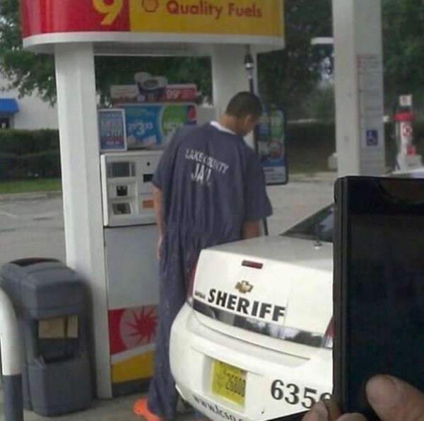lake county jail inmate pumping gas - Quality Fuels Lakeunty Sheriff 6352