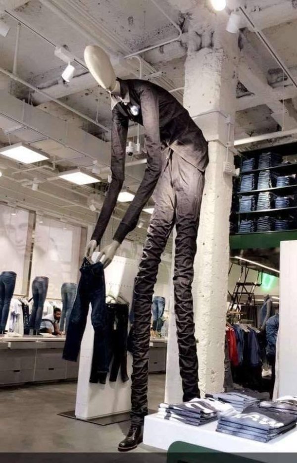 slender man manikin