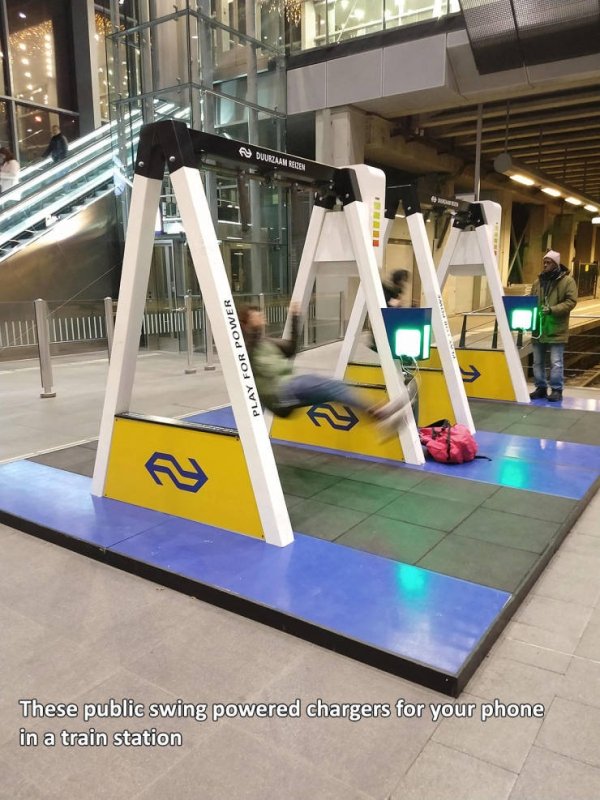 sport venue - U Duurzaam Keren Play For Power These public swing powered chargers for your phone in a train station