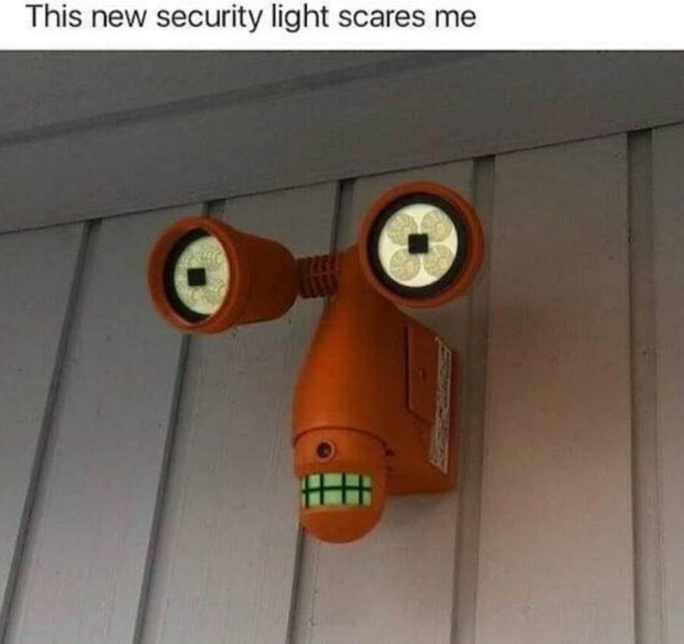roberto from futurama - This new security light scares me