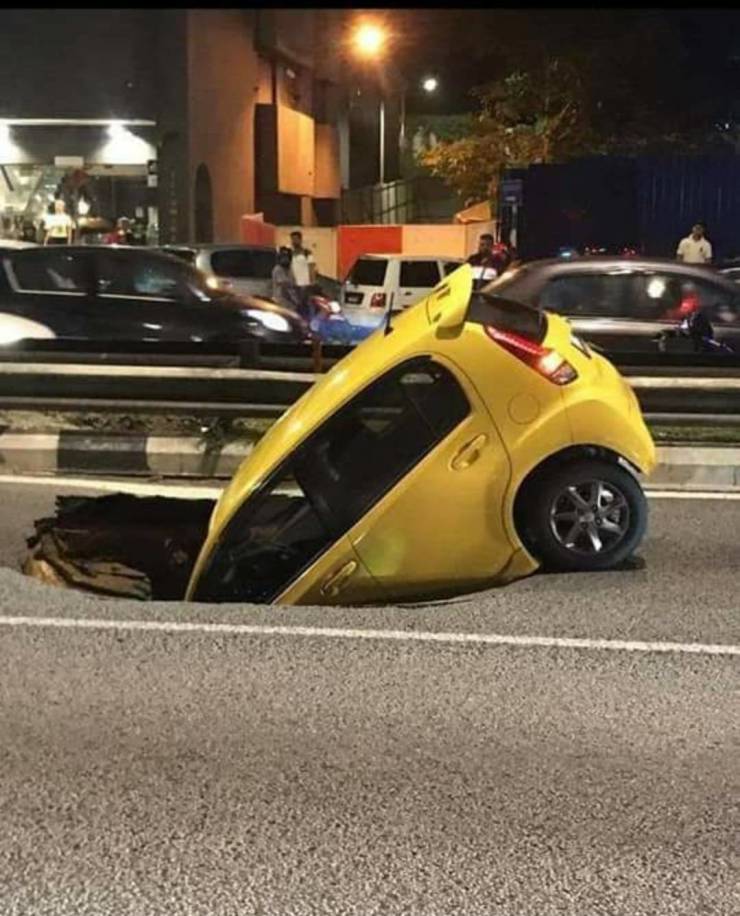 35 Photos That Are the Definition of a Bad Day.