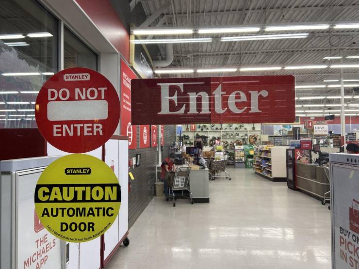 supermarket - Stanley Do Not Enter Enter Stanley Caution Automatic Door Buton recio