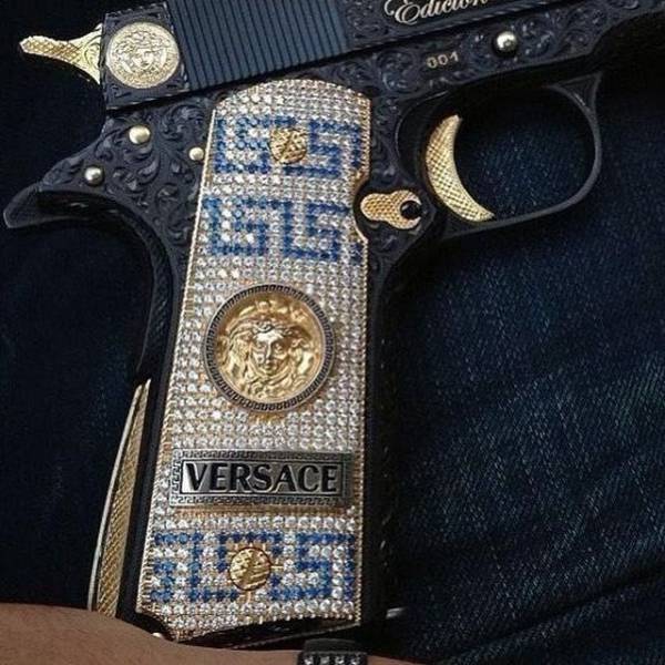 cartel guns - Codice chann Versace