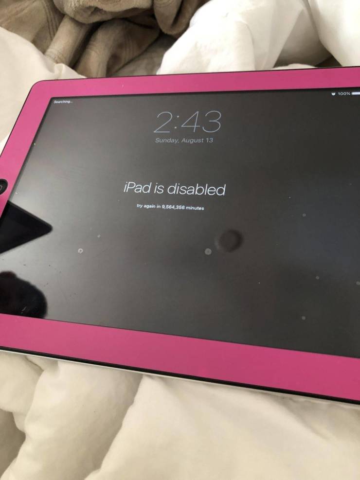 gadget - 100% Sunday, August 13 iPad is disabled try again in 0,564,356 minutes