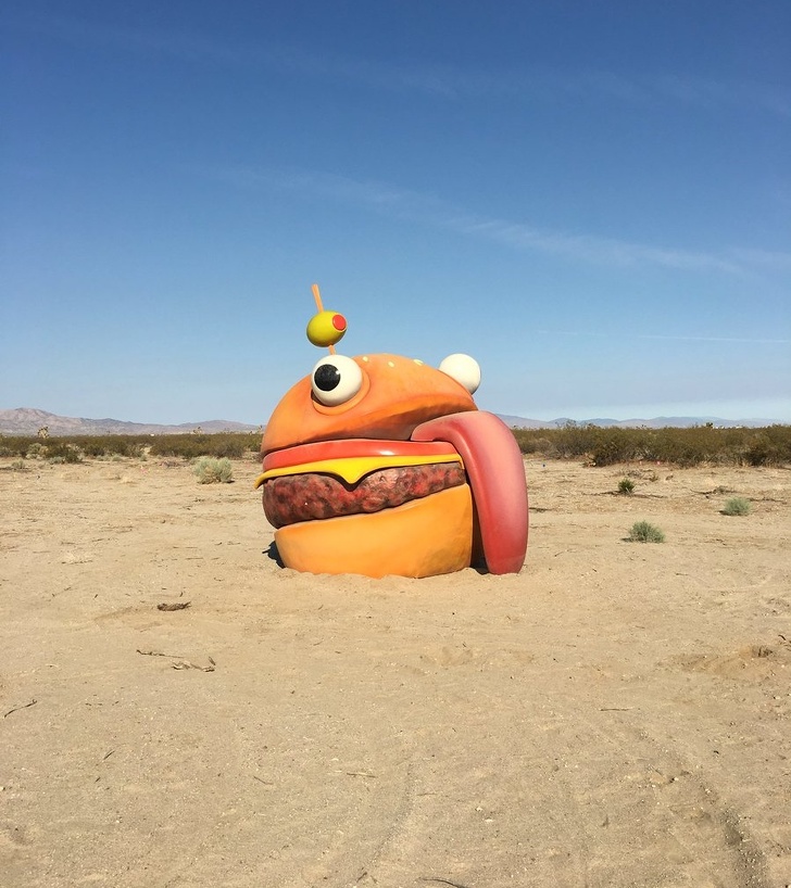 fortnite burger in desert
