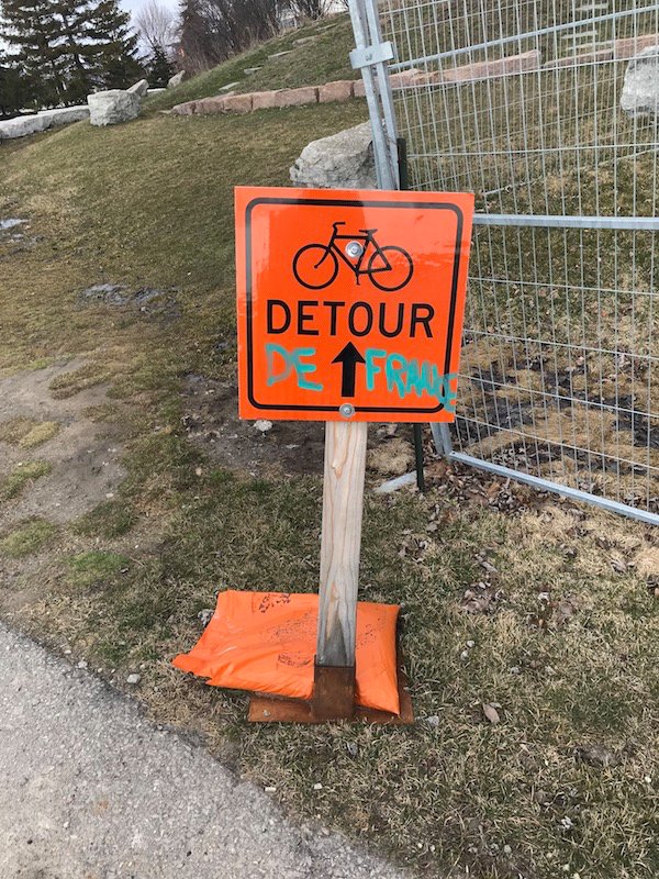 sign - Tre Detour Peter We 160 A