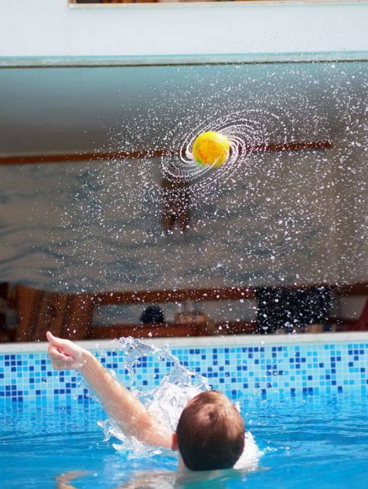 ball spinning with perfect water spirals