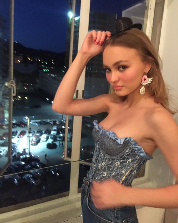 instagram lily rose depp