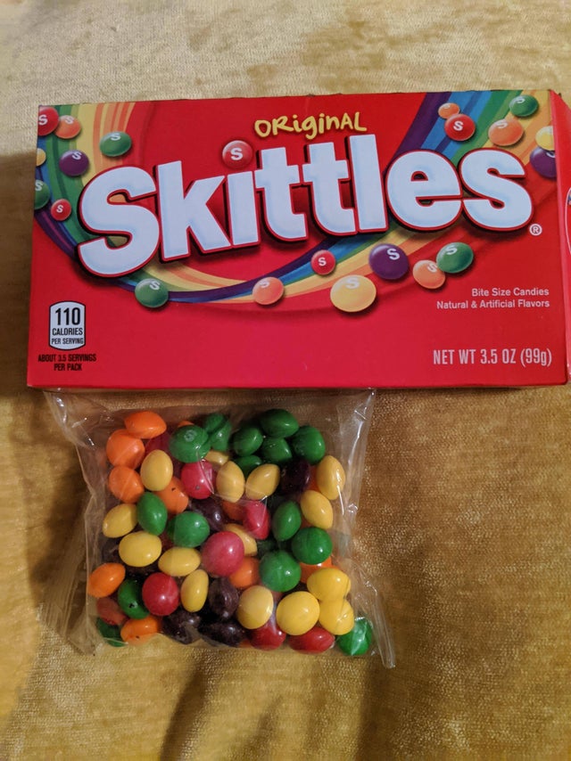 skittles orginal - Original Skittles Bite Size Candies Natural & Artificial Flavors 110 Calories Per Seryng About 15 Servings Per Pack Net Wt 3.5 Oz 999