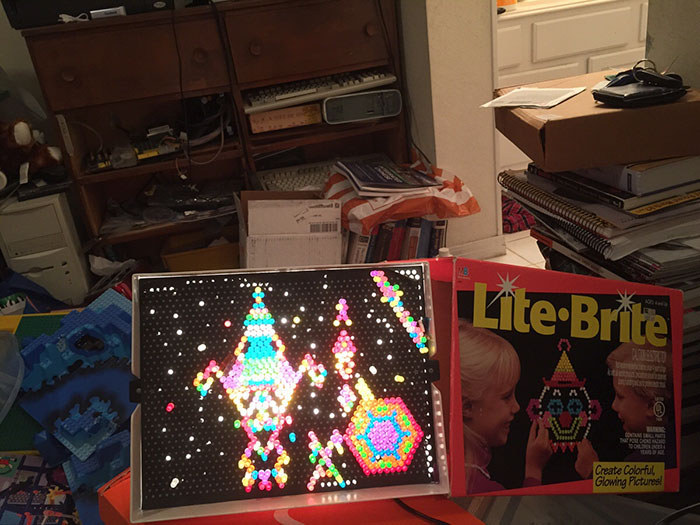 christmas - LiteBrite Create Colorful Glowing Pictures