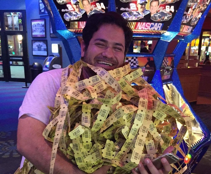 “To the guy who won all these tickets in Niagara — you rock!”