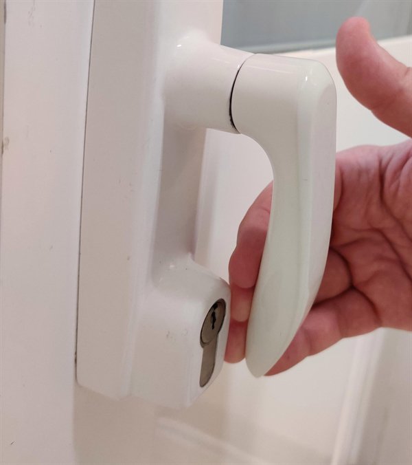 door handle blocking key lock on door