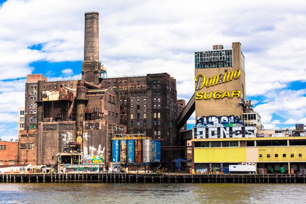 abandoned domino sugar factory in new york city williamsburg brooklyn