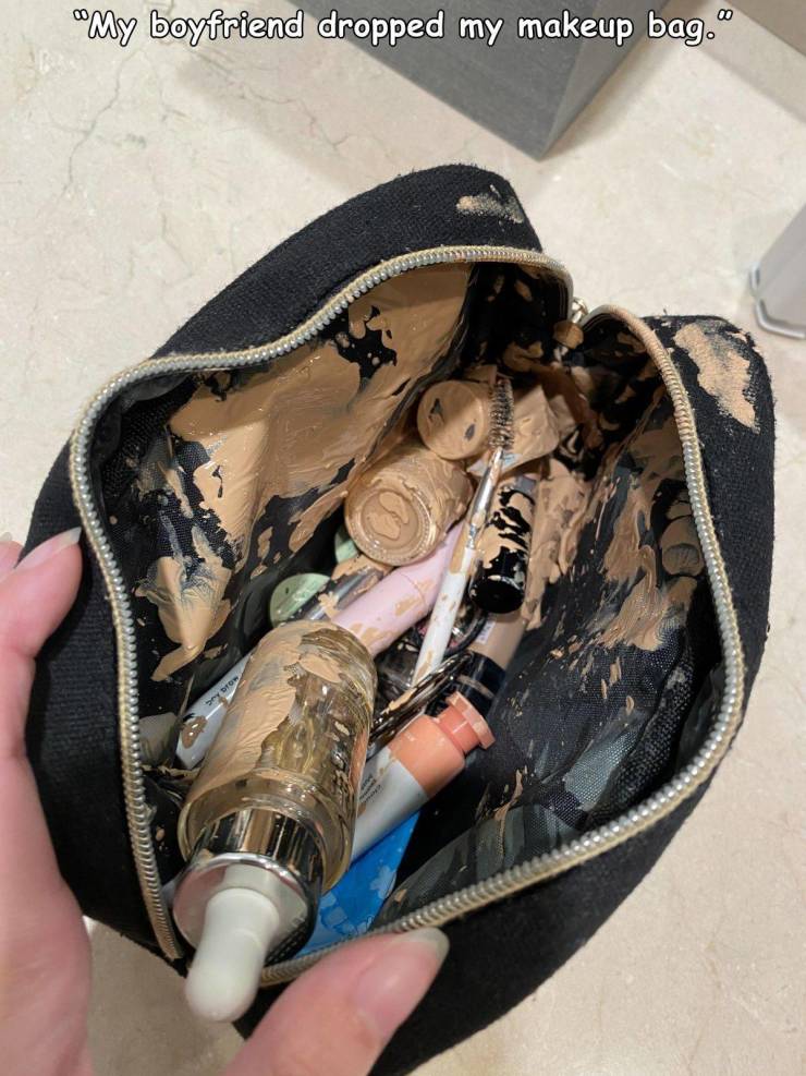 fashion accessory - 00 "My boyfriend dropped my makeup bag.